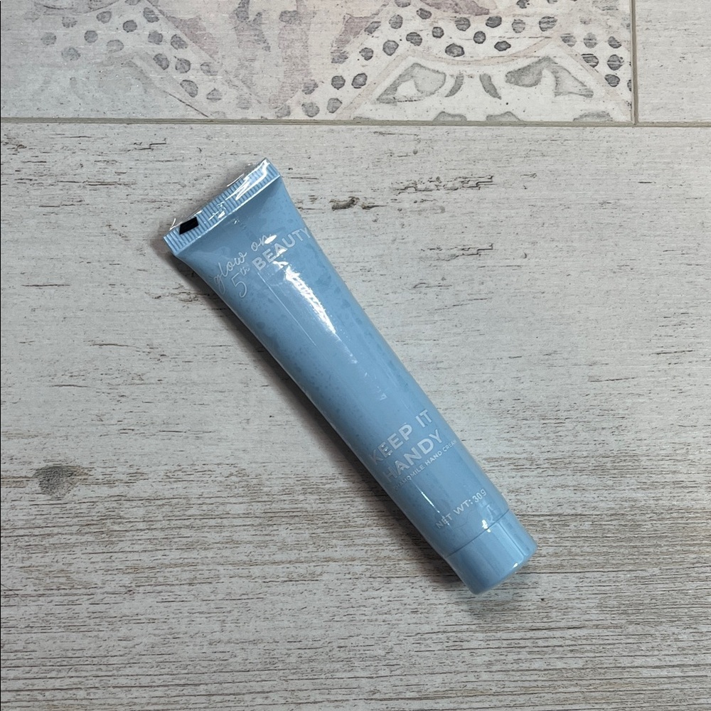 Glow on 5th Beauty Keep It Handy Chamomile Hand Cream
